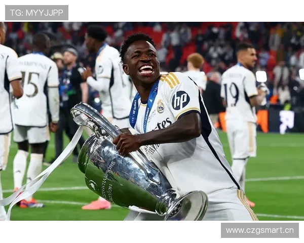 维尼修斯进攻方式解析：突破内切与终结能力是否均衡